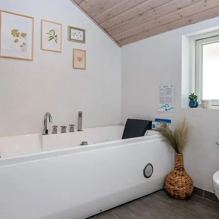 7 Person In Hejls-by Traum 度假居 *