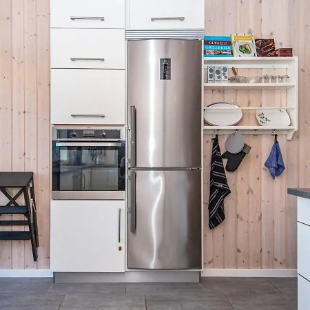 7 Person In Hejls-by Traum