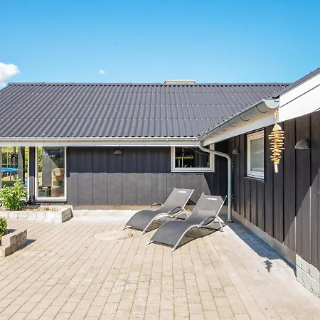 7 Person In Hejls-by Traum * Hejls