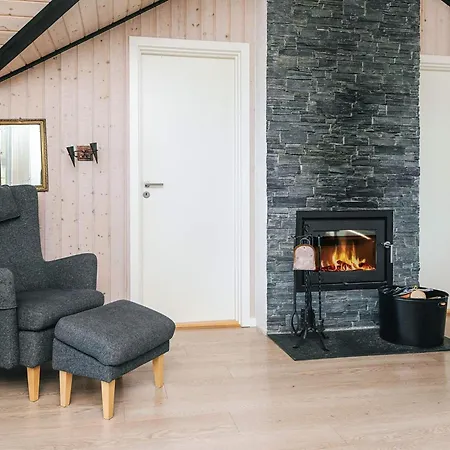 7 Person In Hejls-by Traum * Hejls